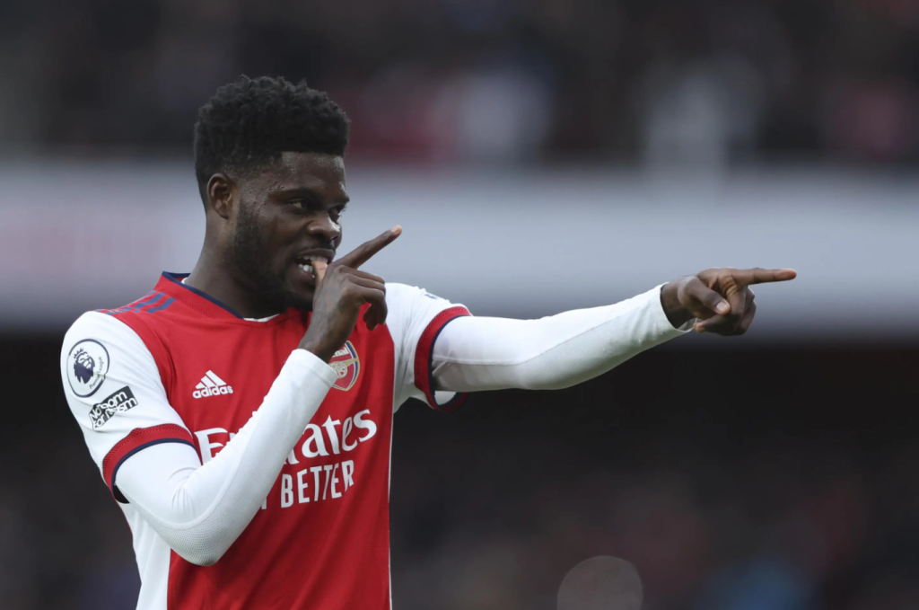 Thomas Partey bị buộc tội hiệp dân sau khi rời Arsenal