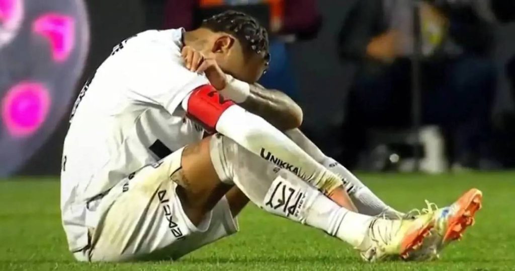 Neymar gục ngã trước thất bại thảm hại trong sự nghiệp