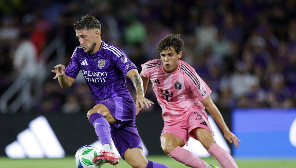 Orlando City đã thể hiện sự sắc bén và bùng nổ của mình trong hiệp 2