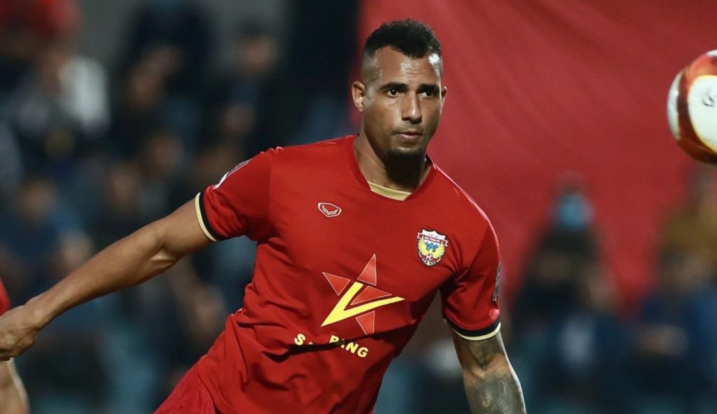 Nhiều cầu thủ khác đang chờ nhận được tin vui